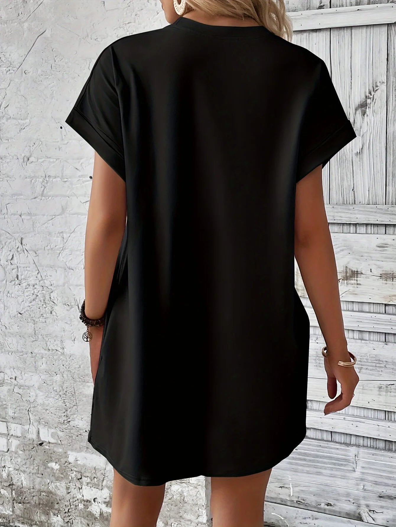 Heart Emblem Dress – Women’s Casual Above-Knee Loose Fit Shirt Dress